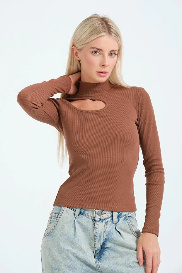PUNKY CAT Kadın Cut Out Detaylı Balıkçı Yaka Fitilli Örme Bluz - BZ016